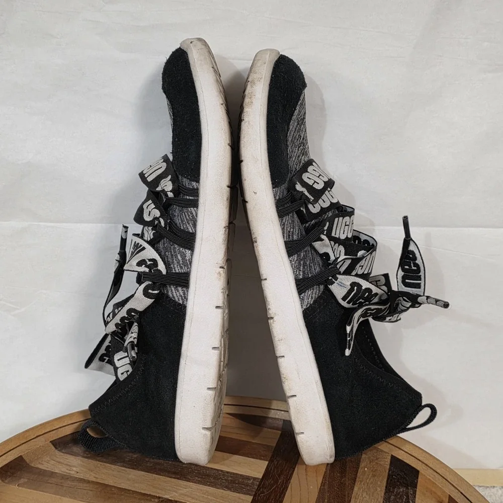UGG SEAWAY SNEAKER  Women's Girls Size 4 (Youth) Ribbon Laces Shimmer
